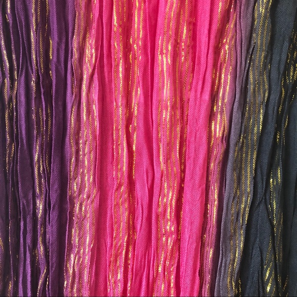 ๐ 3/$20 Colourful Festive Scarf - Picture 5 of 12